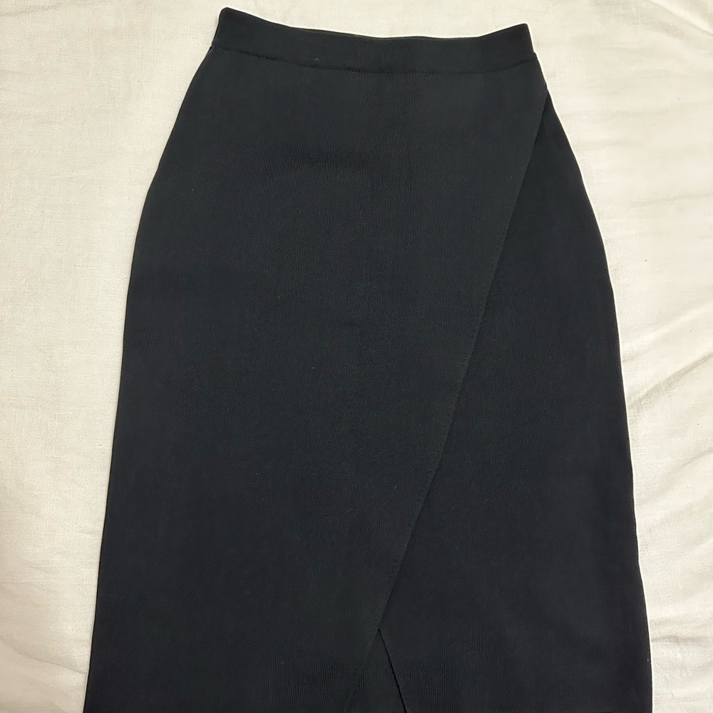Knit black pencil skirt